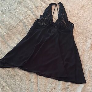 Vintage Y2K Elegant Black Lace Halter babydoll nightie/chemise